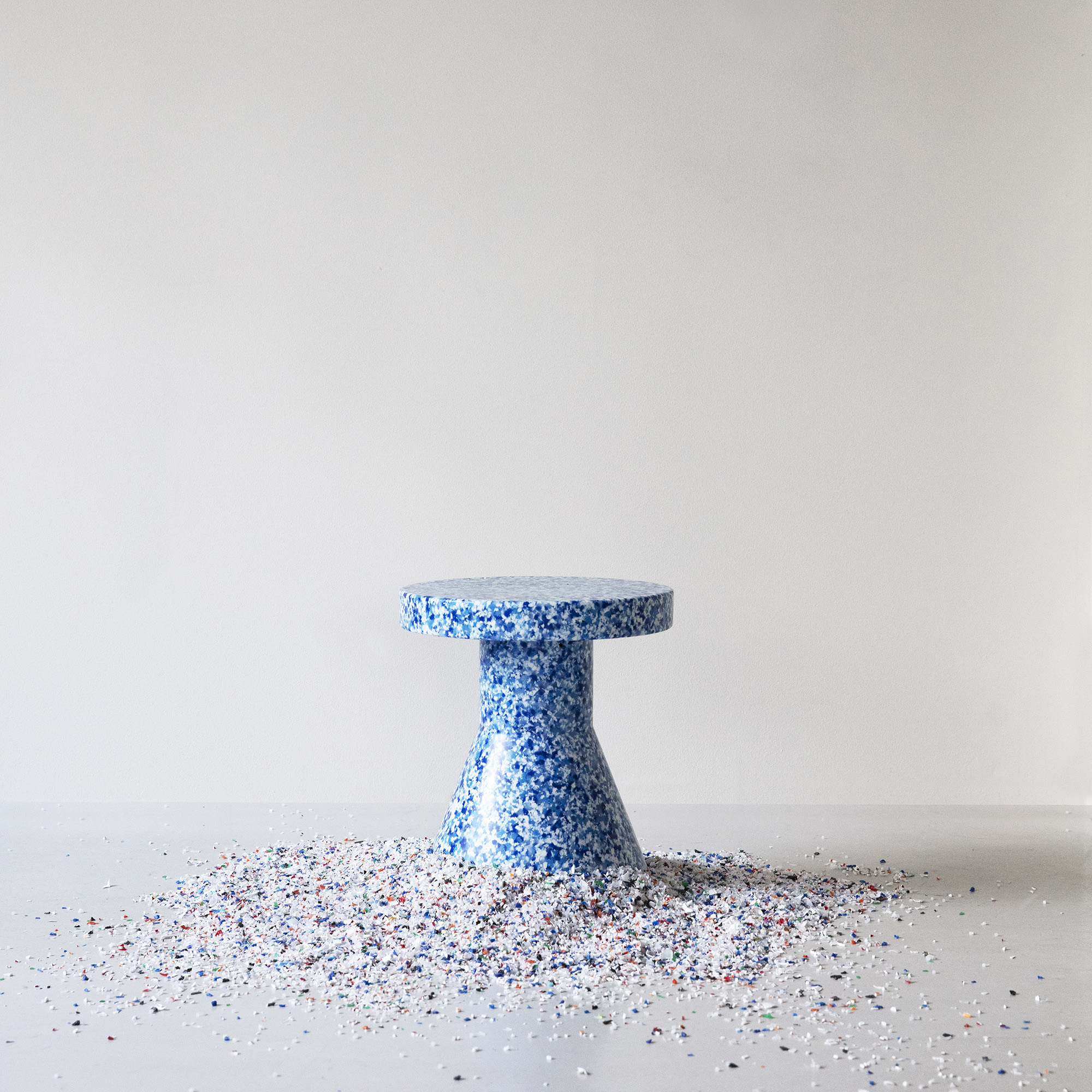 tabouret bit cone yellow