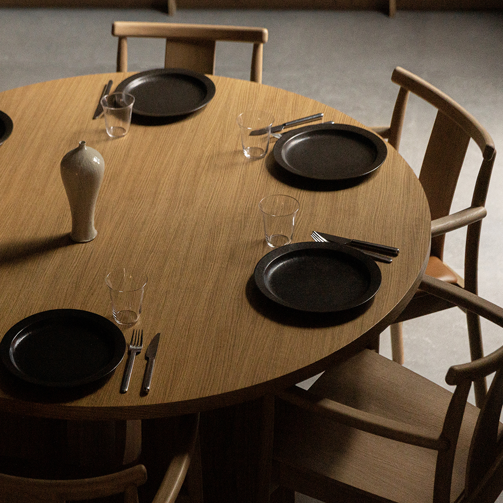 Table à manger Androgyne Ronde — 150cm — Bois – Image 4