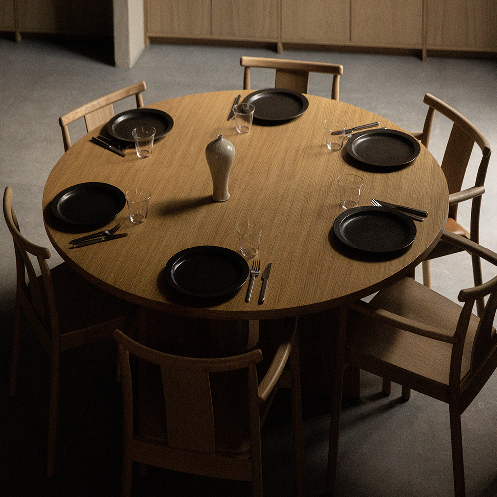 Table à manger Androgyne Ronde — 150cm — Bois – Image 2