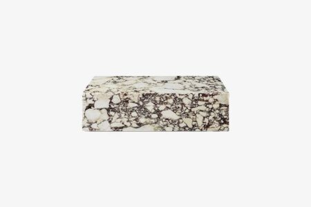 Plinth bas