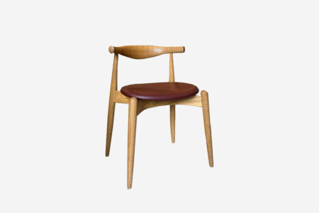 Elbow chair CH20 - Modèle d’exposition